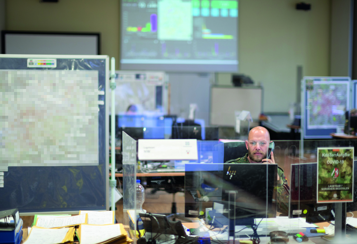 Operationszentrale des Kommandos Territoriale Aufgaben in Berlin - ESUT ...