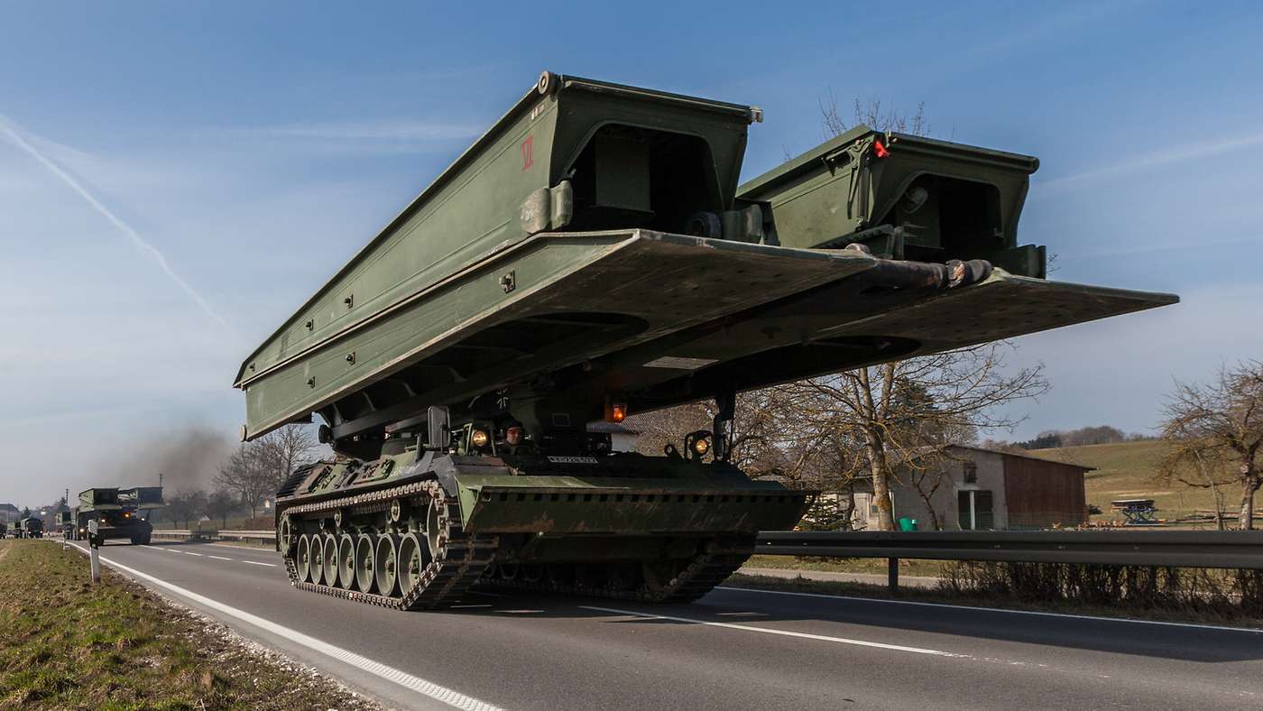 Bundeswehr is to deliver 16 Beaver armored bridge-laying vehicles to Ukraine