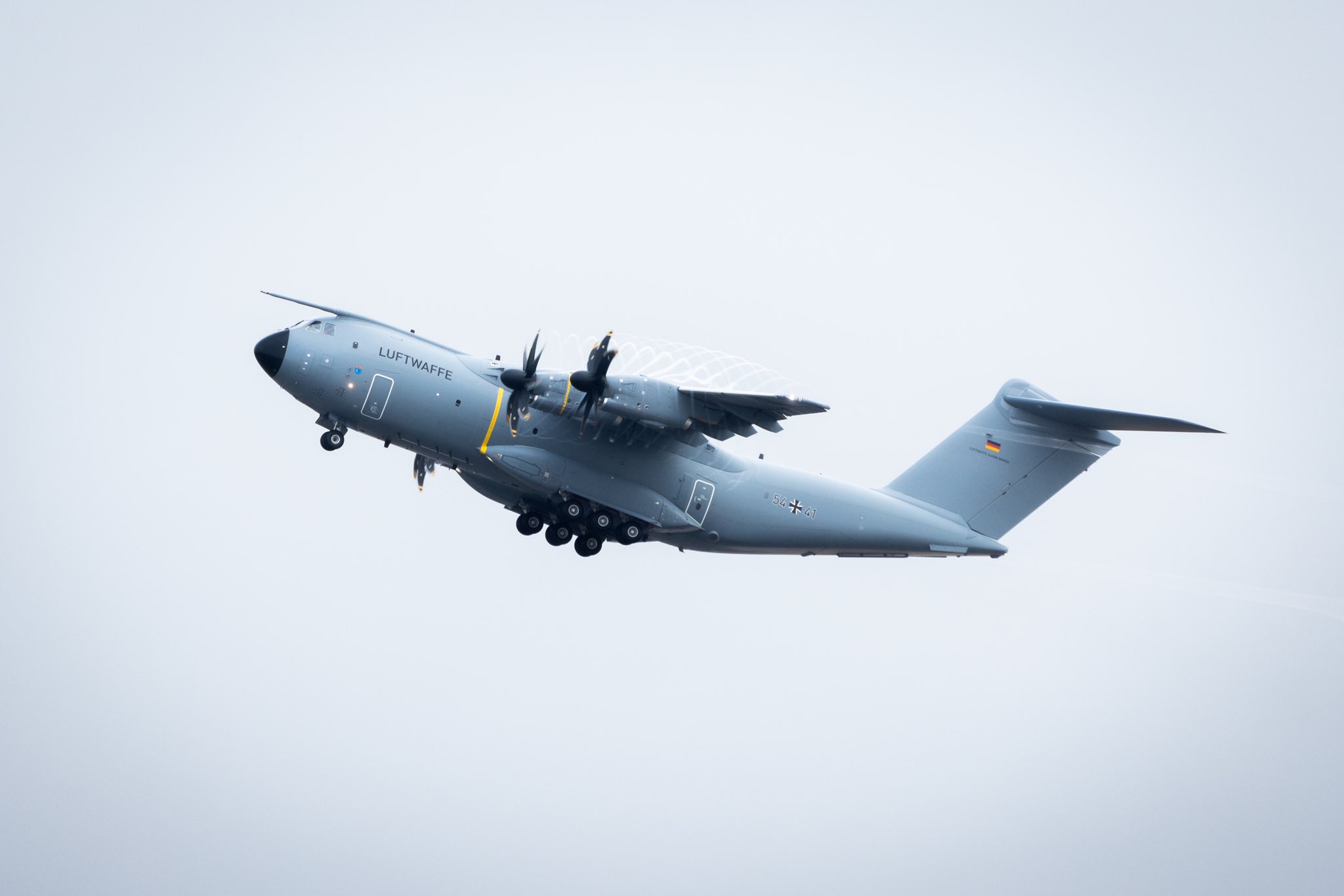 A400M Die Luftwaffe bernimmt Die 40 Maschine Mit Der Kennung 54 41 A400M Die Luftwaffe bernimmt Die 40 Maschine Mit Der Kennung 54 41