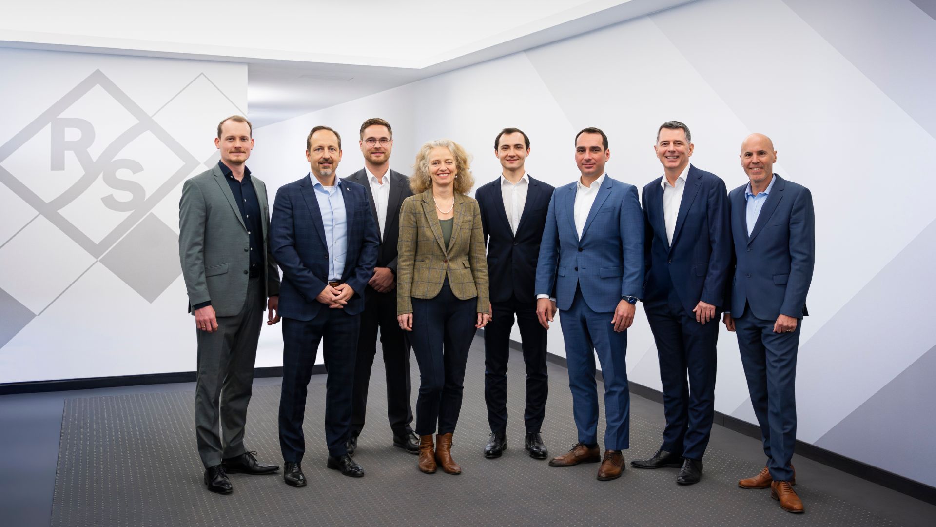 rohde-and-schwarz-beteiligt-sich-an-der-orbint-gmbh-people-image-rohde-schwarz_200_117924_1920_1080_4